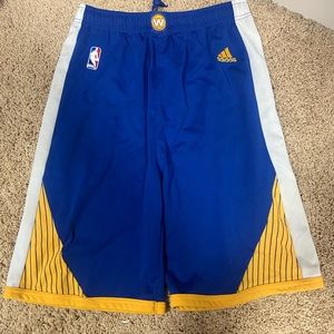 Kids Adidas Golden state warriors shorts size Xl